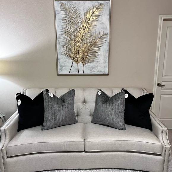 1-NWT CALLISTO HOME FUR/VELVET DECORATIVE PILLOW (Read description for details) - Picture 15 of 17